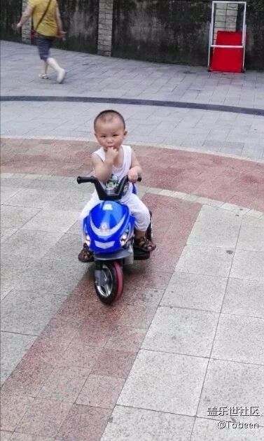 《兒童節(jié)快樂》+ 笑對(duì)生活