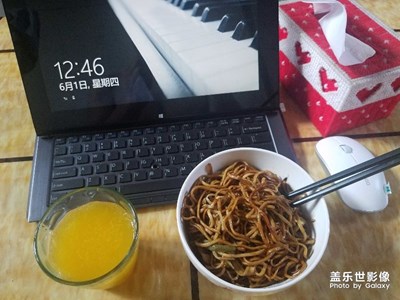 簡(jiǎn)樸而豐盛的午餐……