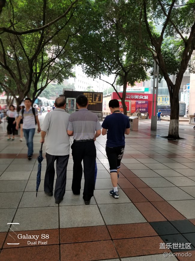 過去的將再回不來、愛你不善言辭的父親吧 .....