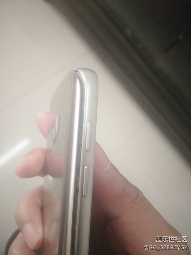 S7電鼓包頂開(kāi)后蓋，電池質(zhì)量如此之差，*如此之難