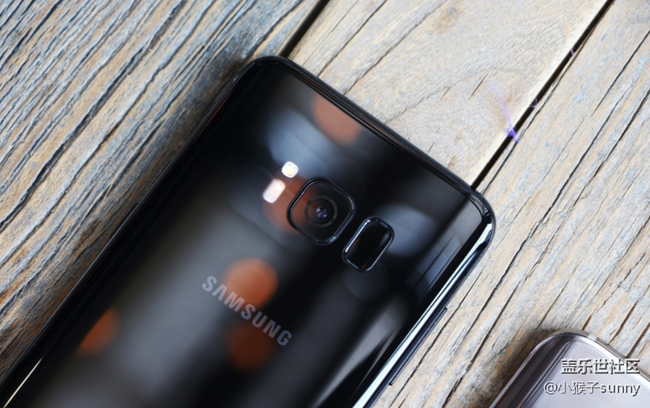 S8/S8+ 圖賞：不只有讓人「中毒」的「全視曲面屏」