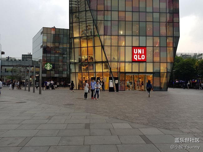 S8/S8+ 評測：或許，這就是「未來手機」該有的樣子