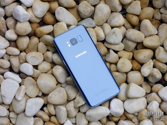 三星s8霧嶼藍(lán)，與天肩并肩
