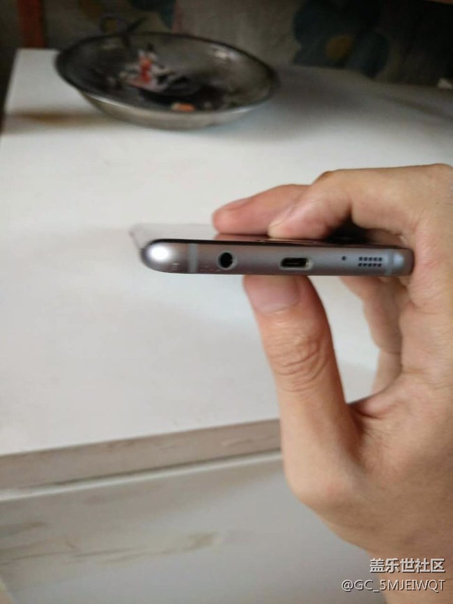 能不能換邊框和屏幕