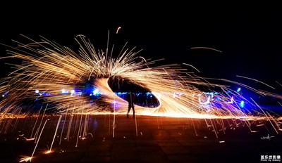 【三星蓋樂世 S8+】草原上盛開最美的“落花”