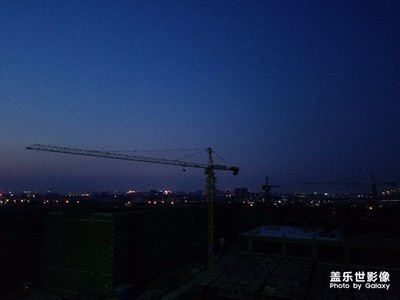 還是工地，加班抽空拍攝的夜景