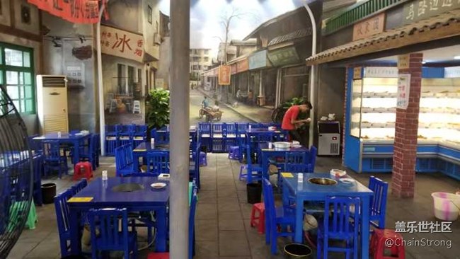 蓋樂世社區(qū)2歲啦，成都這天氣真的是。。。。。