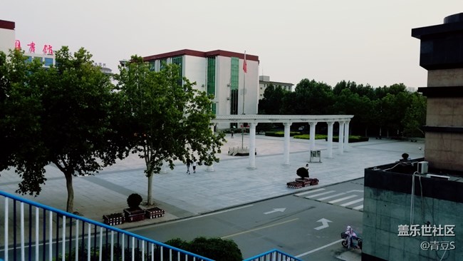 第一帖，有人嗎？社區(qū)里有美版的人混嗎？前天剛升了qf3！！