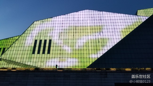 蓋樂世社區(qū)2歲了 齊聚大劇院四海一家