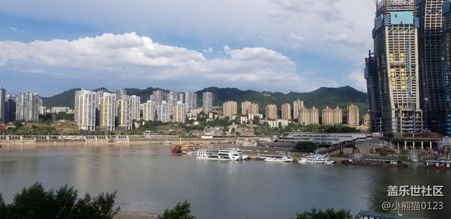 蓋樂世社區(qū)2歲了 齊聚大劇院四海一家