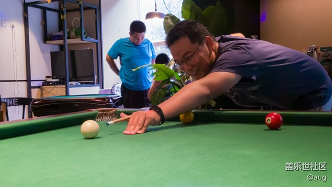 社區(qū)兩周年生日會(huì)