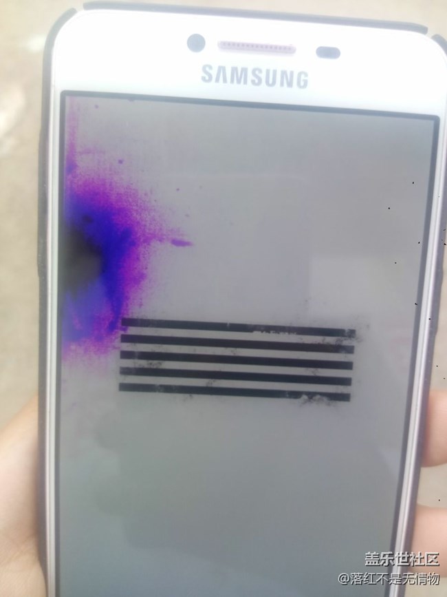 屏幕起紫斑求助