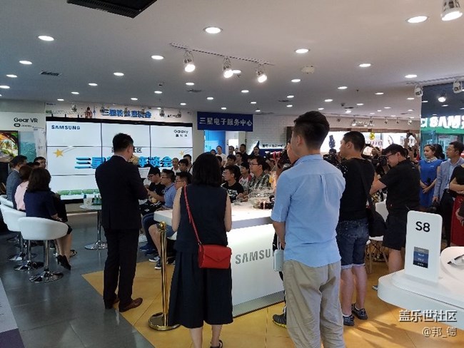 三星電子移動(dòng)通訊事業(yè)部總裁高東真先生粉絲座談會(huì)精彩回顧 三星電子移動(dòng)通訊事業(yè)部總裁高東真先生粉絲座談會(huì)精彩回顧