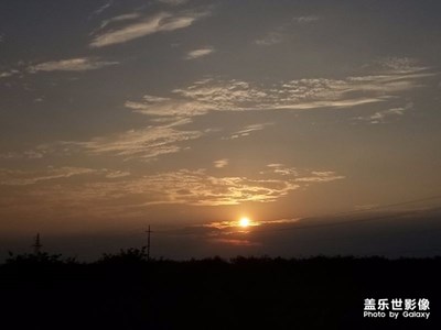 試試自己調(diào)調(diào)照個(gè)照片??