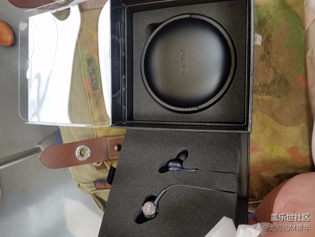 心血來(lái)潮 搞了個(gè)AKG調(diào)音版的耳機(jī) 小開(kāi)箱