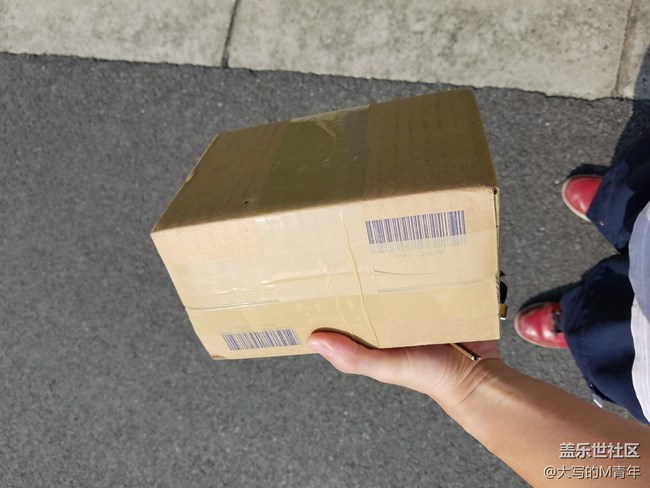 心血來(lái)潮 搞了個(gè)AKG調(diào)音版的耳機(jī) 小開(kāi)箱