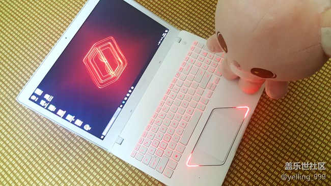 玄龍騎士——游戲本也可以很漂亮！