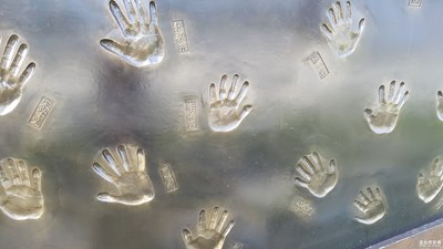 創(chuàng)造者，見證人