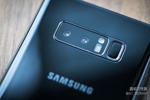 旗艦對決：三星Note8與蘋果iPhone 7 Plus人像模式同框PK