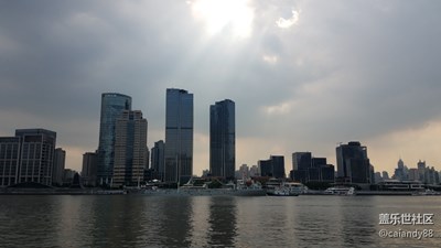 浦江兩岸