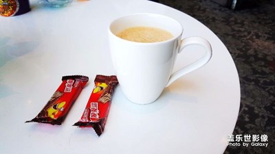 《色彩》+飲盡那份孤獨(dú)