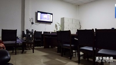 堅(jiān)守在值班室