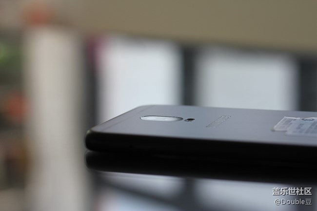 嘻哈新頑主：三星C8外觀賞析