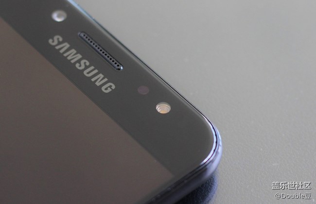 嘻哈新頑主：三星C8外觀賞析