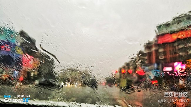 哪里可以下載Note8內(nèi)容的相機(jī)水印