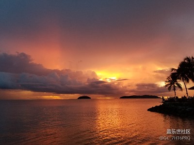 馬來(lái)西亞沙巴丹絨亞路海灘日落