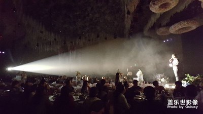 《光影交錯的世界》+銀光照壁情竇開