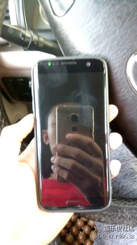 想問問屏幕這樣正常嗎？