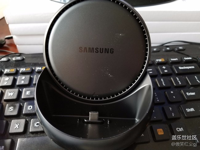 預約贈品到手，坐等Note7老用戶的無線充。