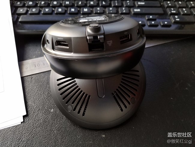 預約贈品到手，坐等Note7老用戶的無線充。