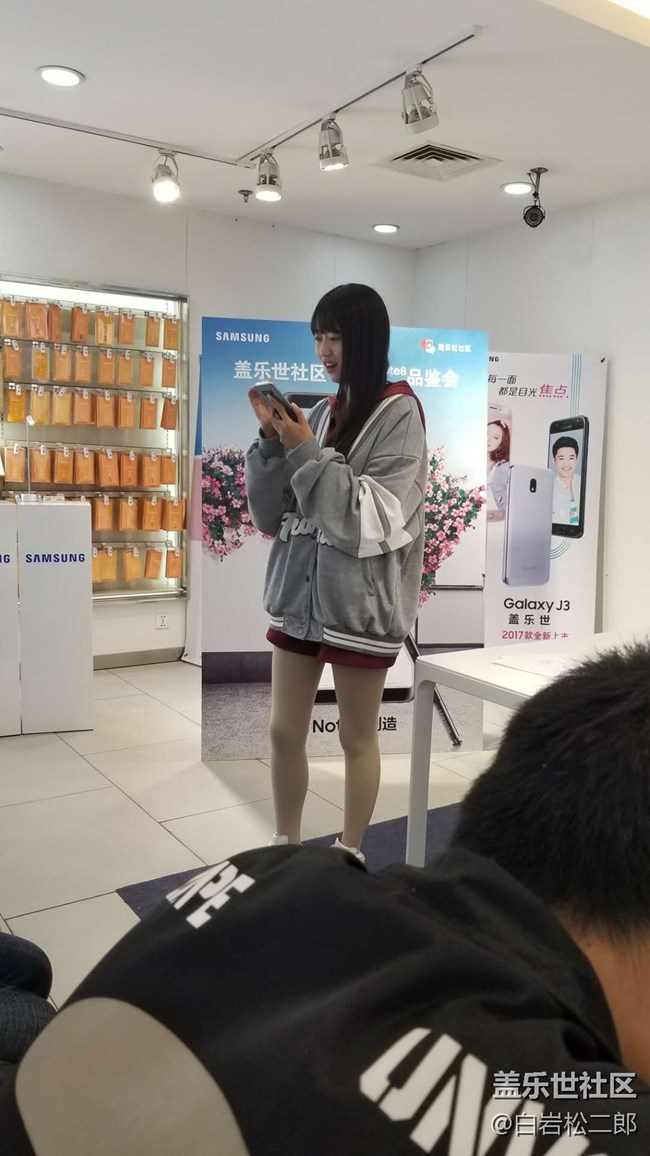 【note8北京品鑒會】功能很強(qiáng)大，蛋糕很好吃，小姐姐很好看~