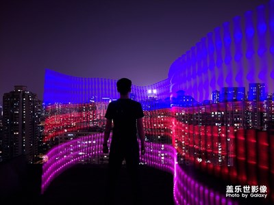 【拍，才知道】創(chuàng)意光繪攝影 用手機也能拍出來？