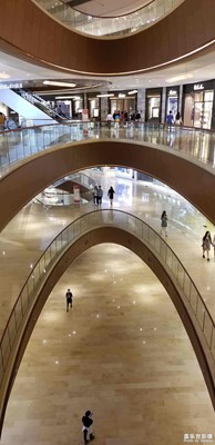拍才知道+扶梯
