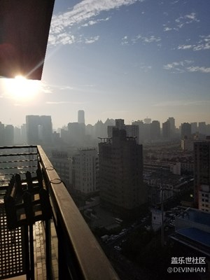 后期用snapseed加工點(diǎn)