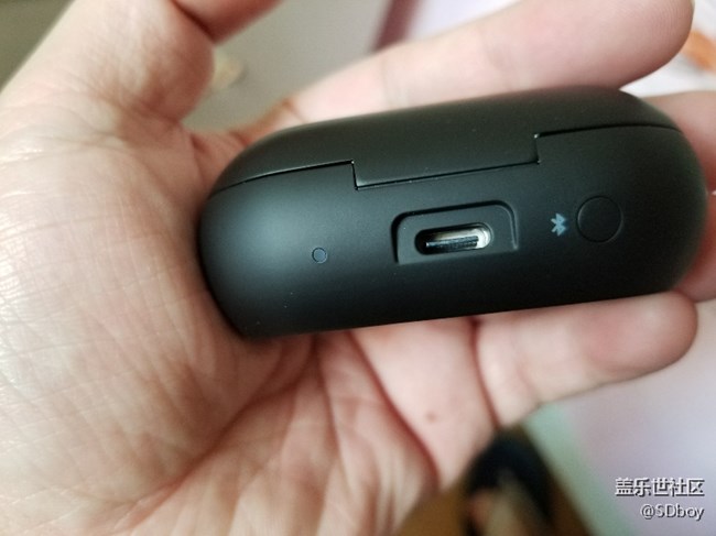 下午剛到的2018版gear iconX，支持bixby