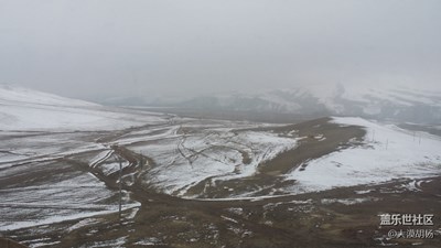 山舞銀蛇，原馳蠟象