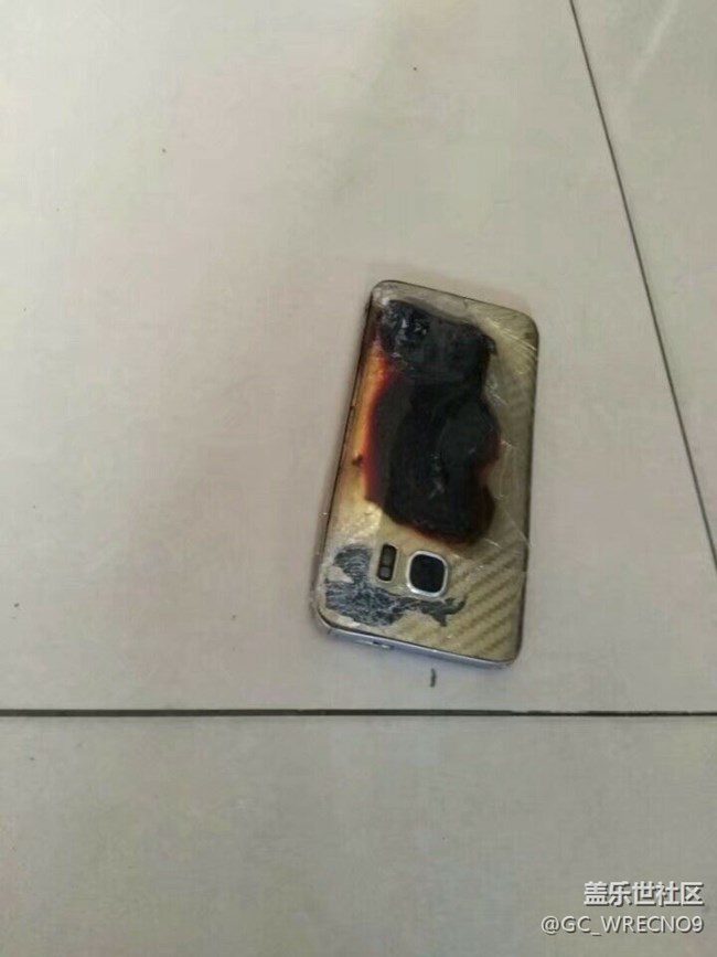 手機(jī)已炸。
