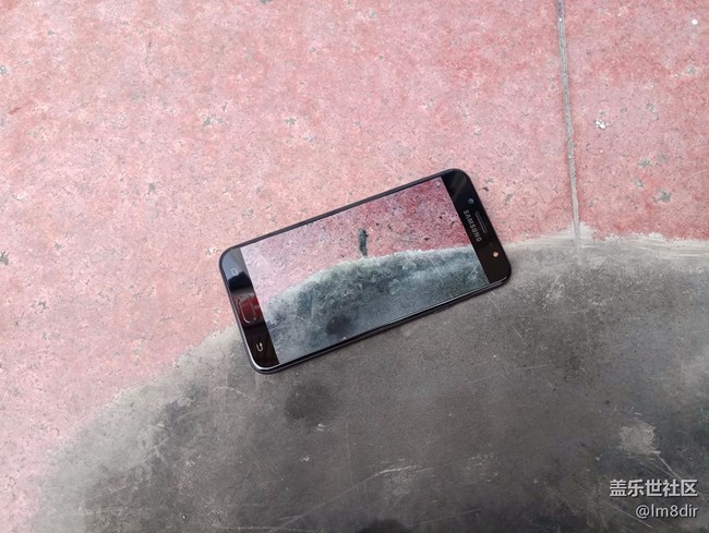 【C8體驗(yàn)團(tuán)】【創(chuàng)意】嘛哩嘛哩哄，讓三星C8的屏幕透明吧！