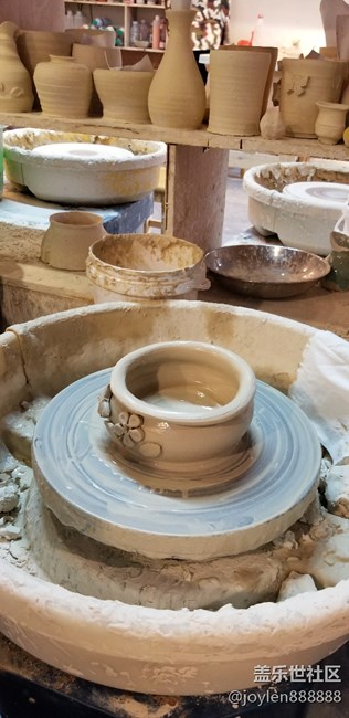 相約石器時(shí)代陶藝工作室