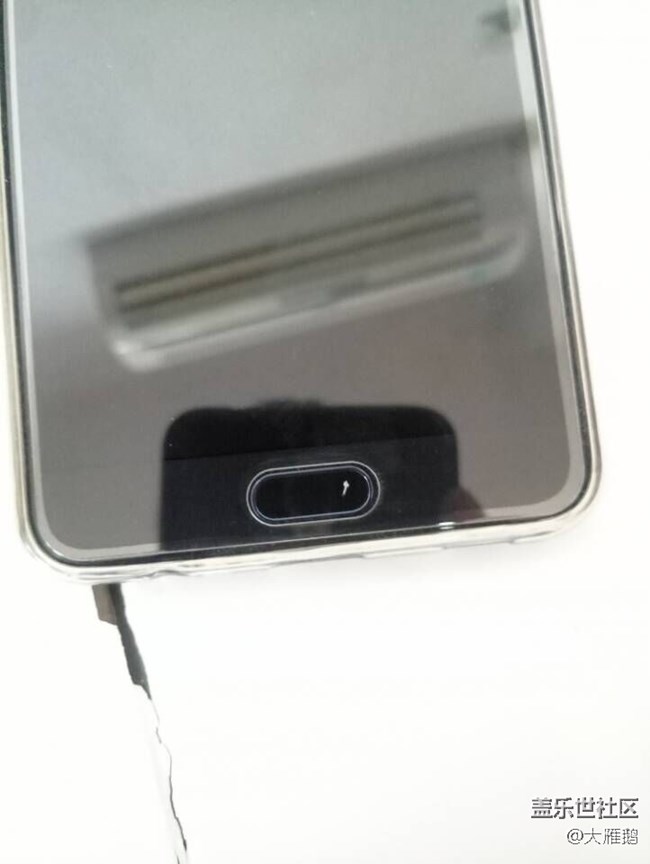 指紋不能用了，說(shuō)是掉漆導(dǎo)致的