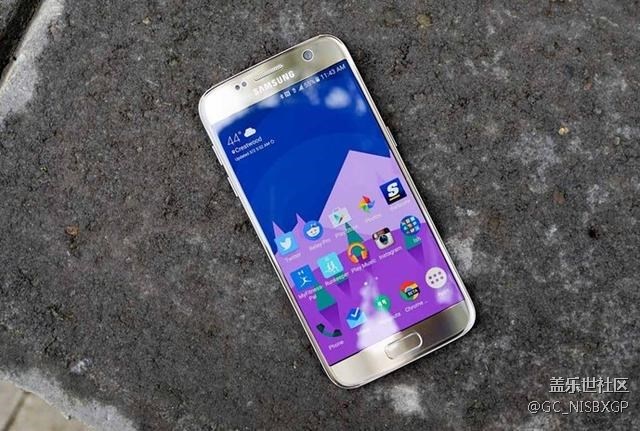 三星S7成一代跳水王：僅售1300元 除了系統(tǒng)爛價格沒毛病