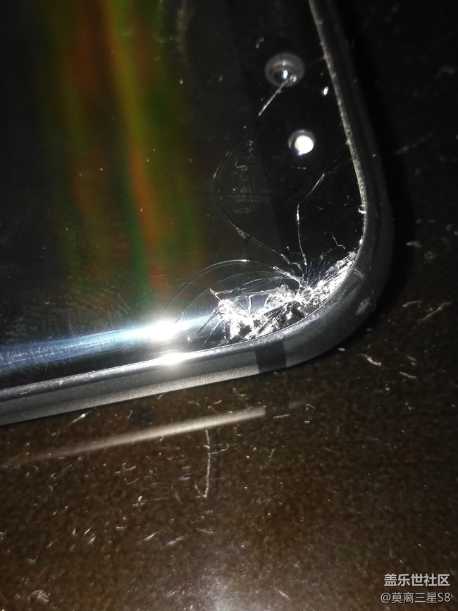 誰(shuí)知道第二次換屏多少錢？