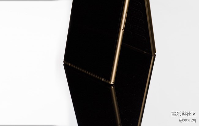 心系天下，三星W2018 初體驗(yàn)