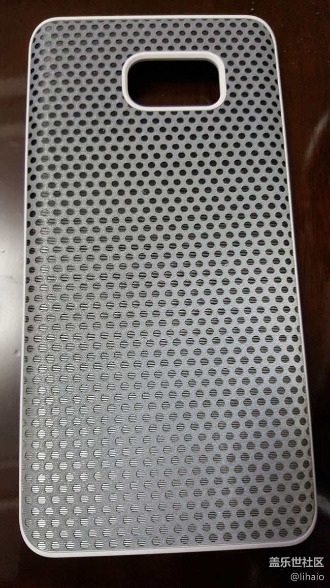 換個(gè)手機(jī)套再用一年