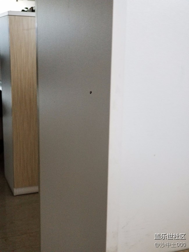 今天發(fā)現(xiàn)了攝像頭的一個(gè)問題，請(qǐng)教一下各位有沒有這種情況？