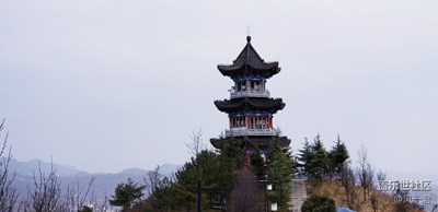 不一樣的小城故事